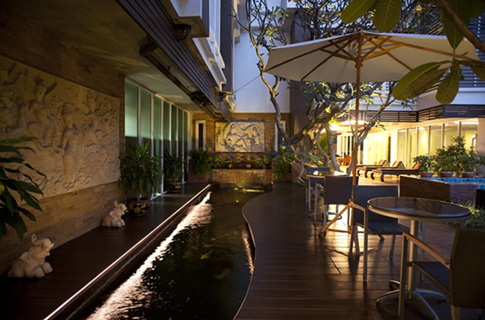 Suvarnabhumi Suite 64/66