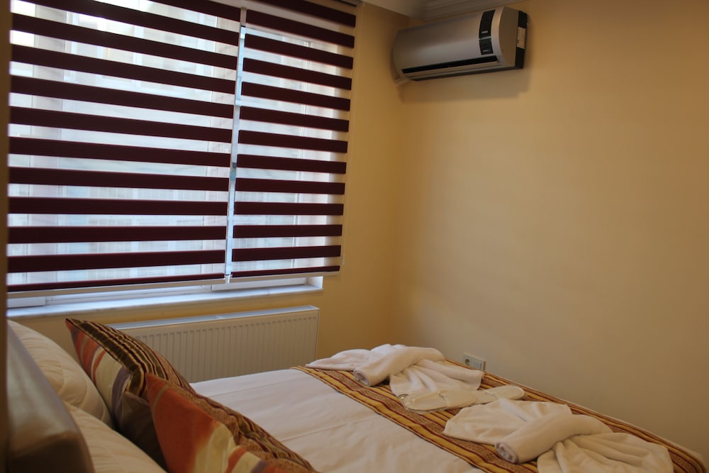 Gorur Hotel 7/30