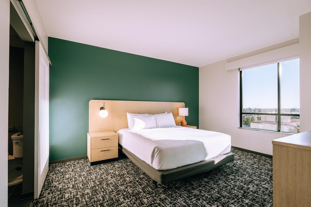 Hyatt House Ontario Airport 23/50