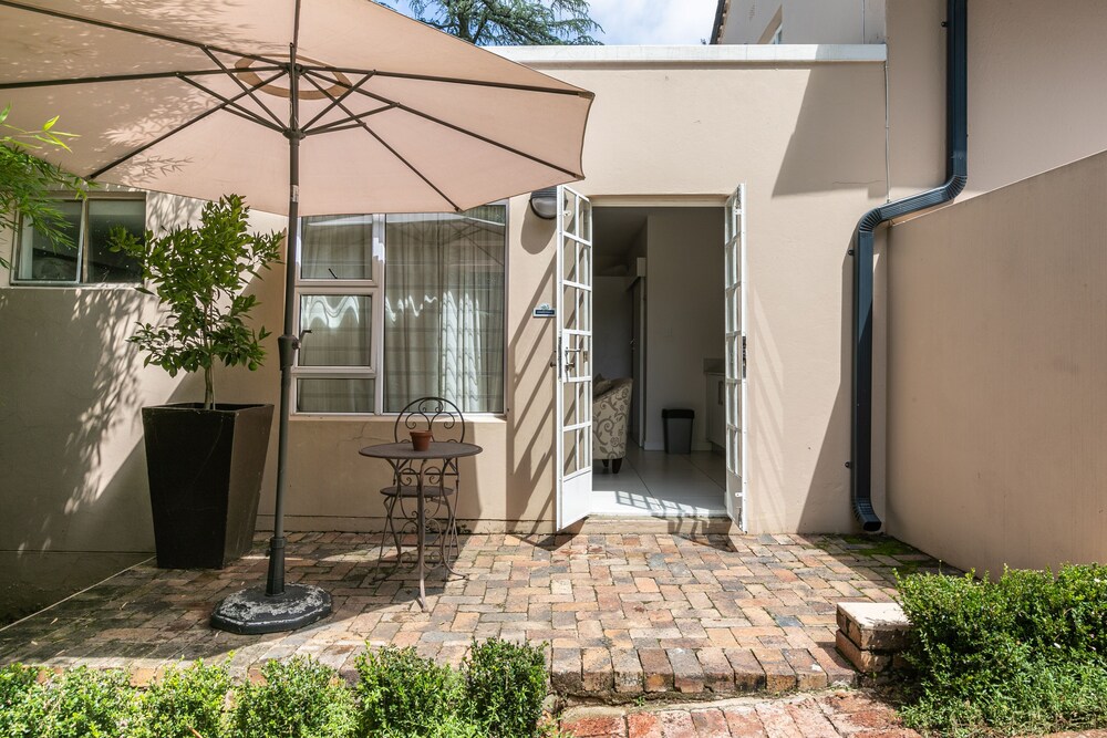 Emmarentia Guest House 40/47