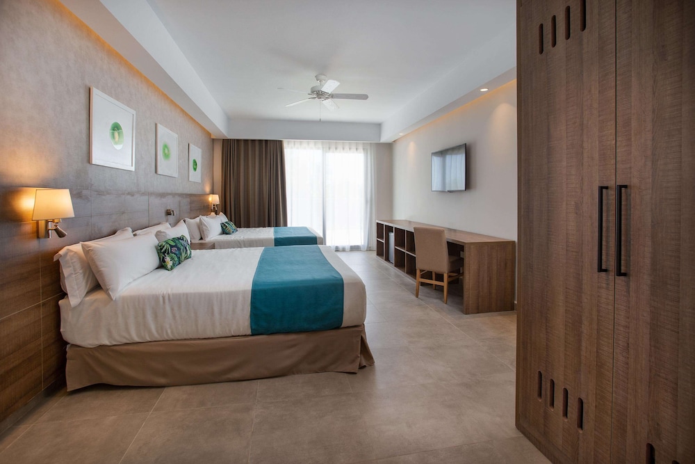 Serenade Punta Cana Beach & Spa Resort 16/50