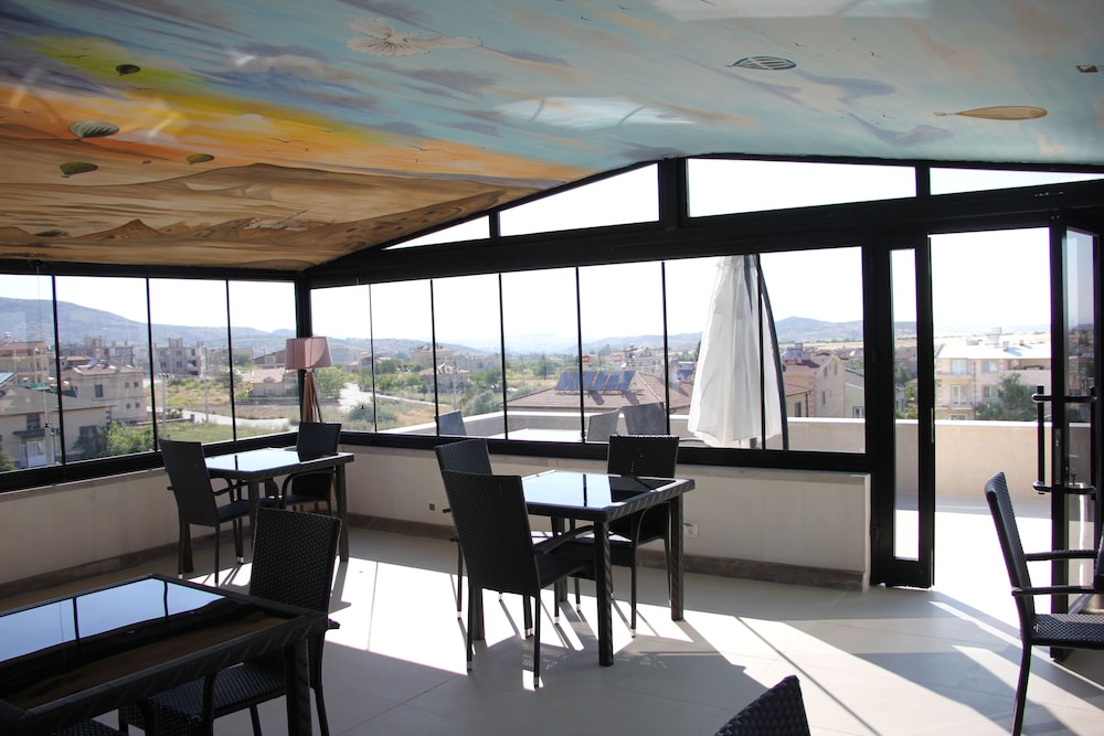 El Nazar Stone Suite 42/50