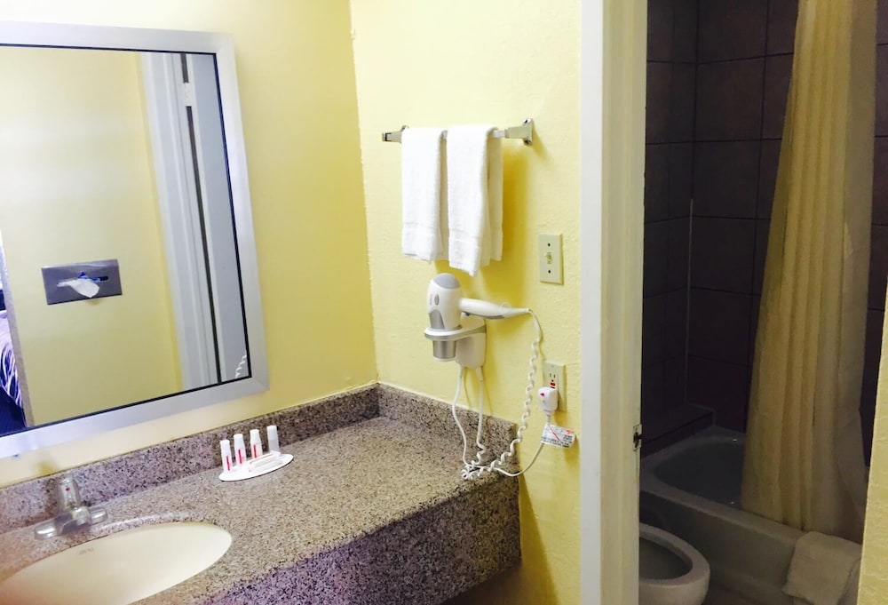 Travelodge By Wyndham New Braunfels 8/22