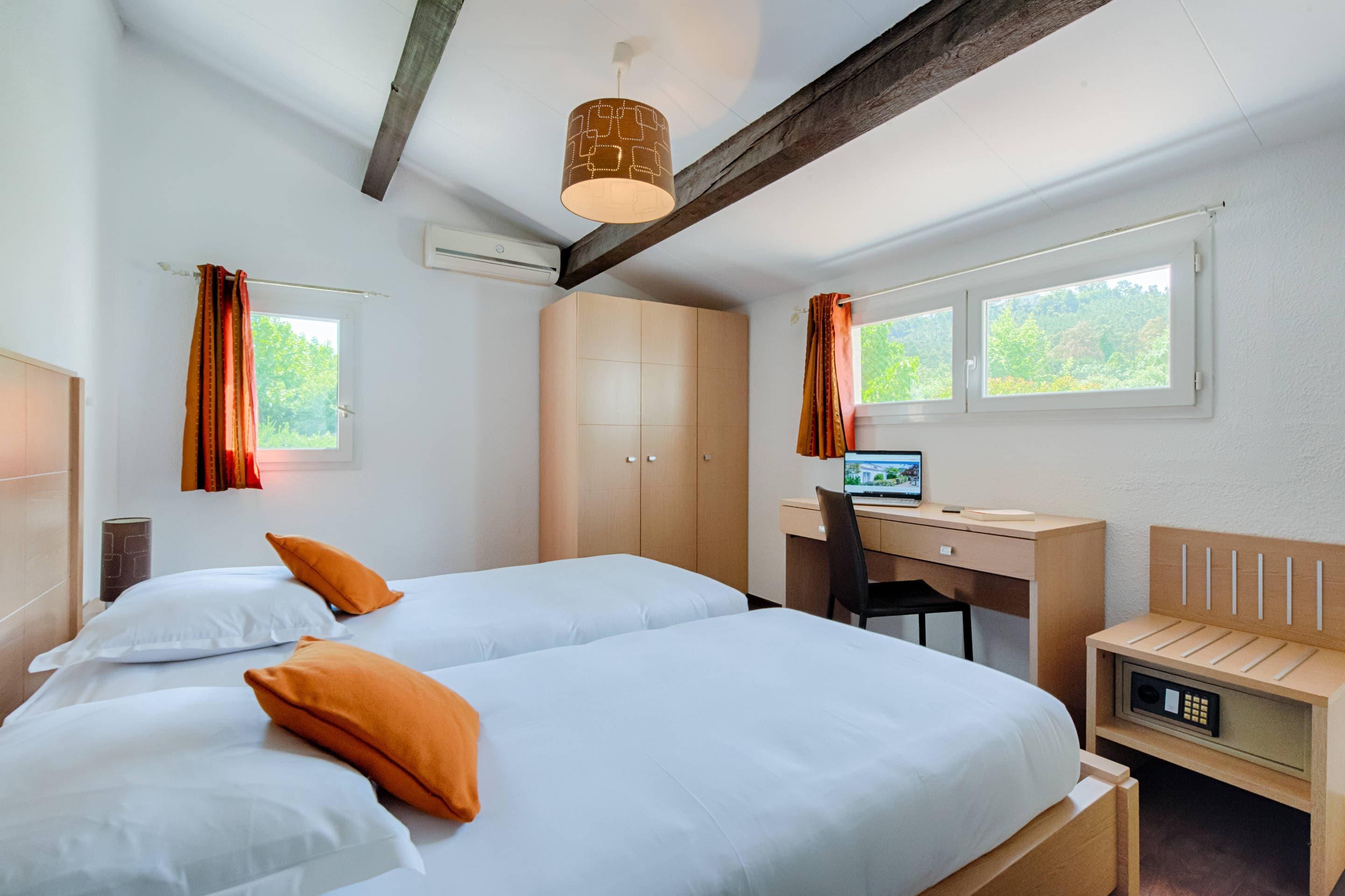 APARTMENT, QUEEN BED