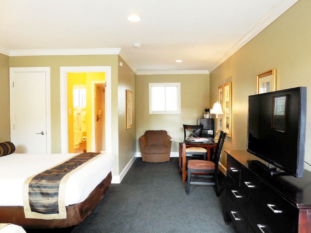Sea Breeze Inn And Cottages 47/75