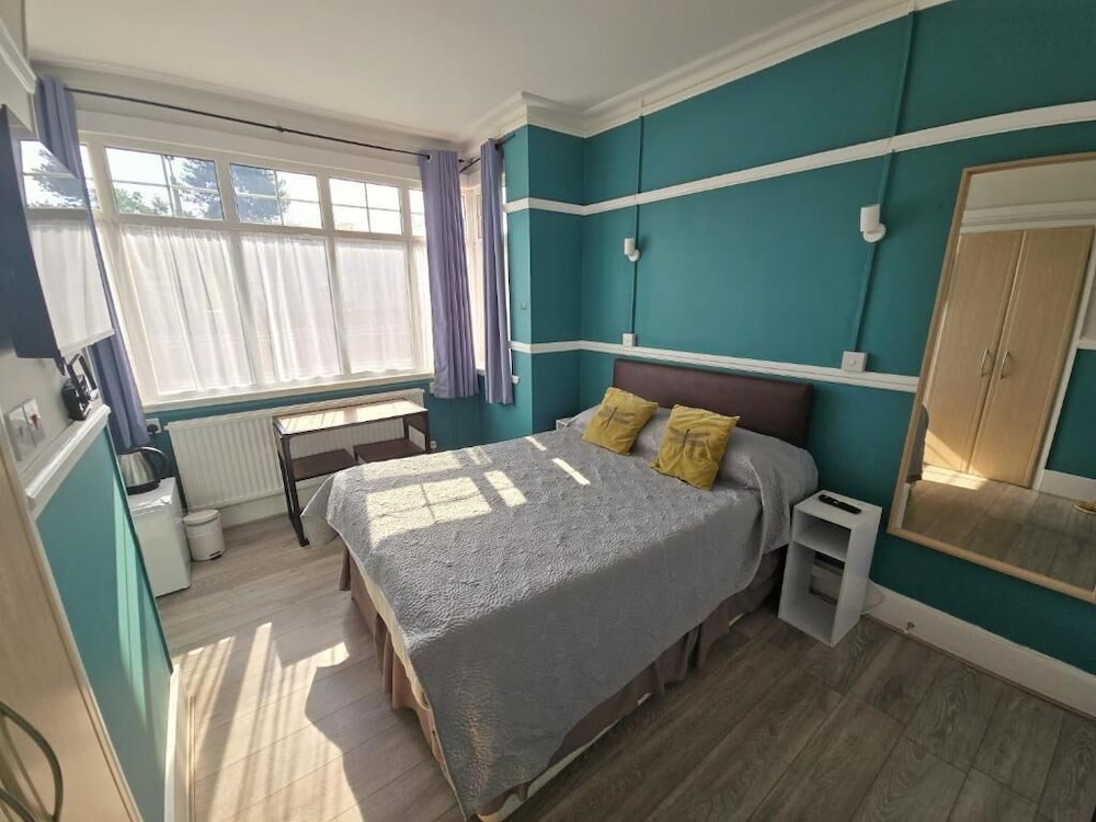 Glendevon House Hotel 12/36