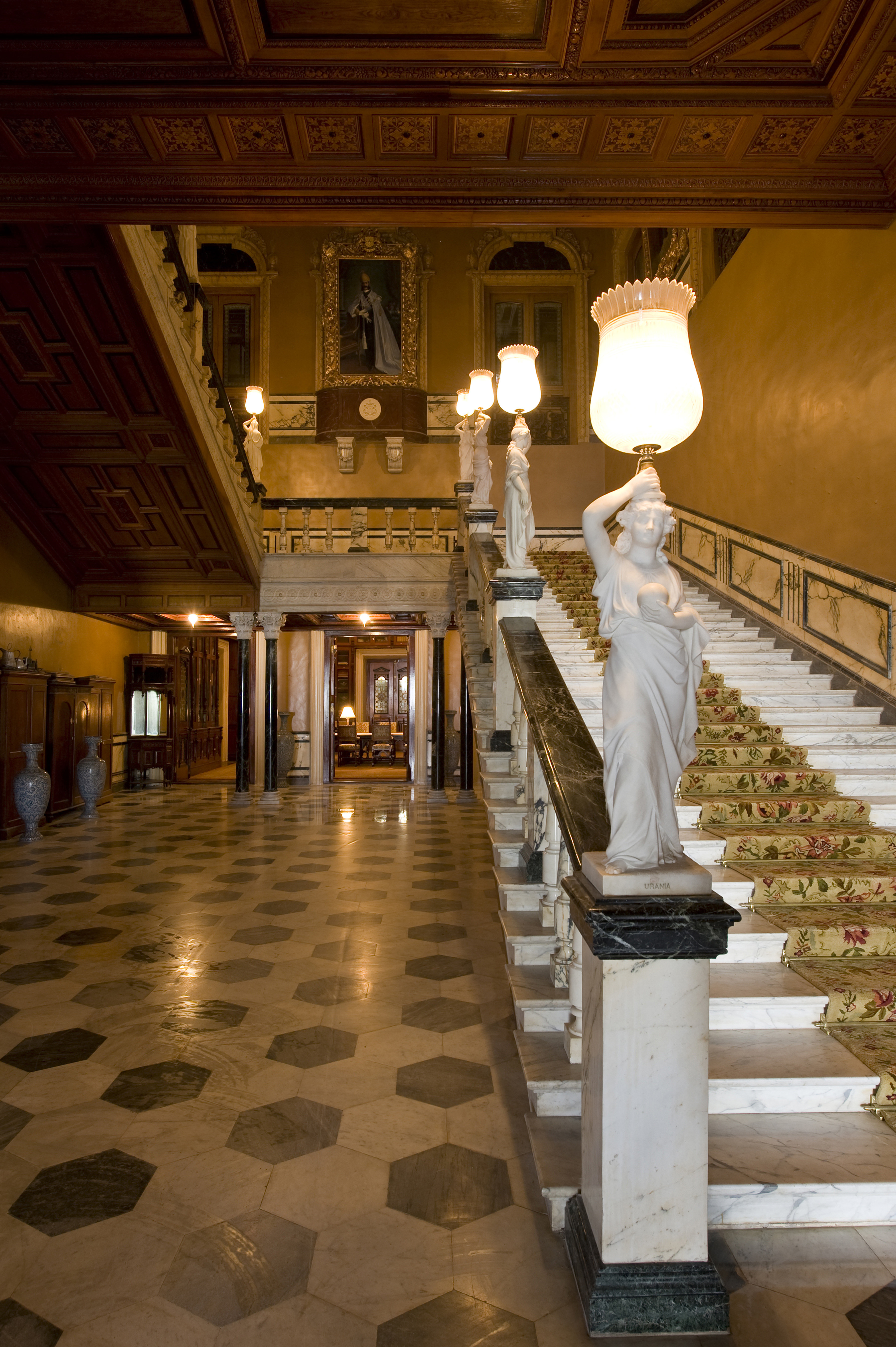 TAJ FALAKNUMA PALACE 43/81