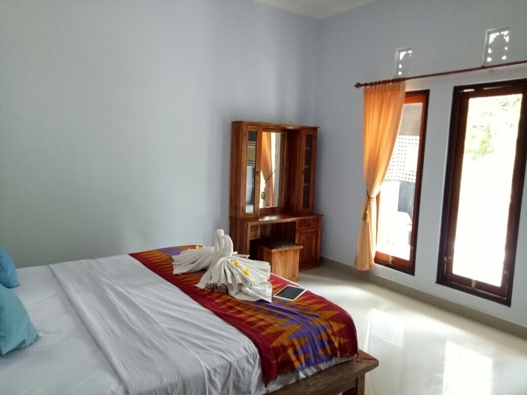 DELUXE, TWIN BEDS