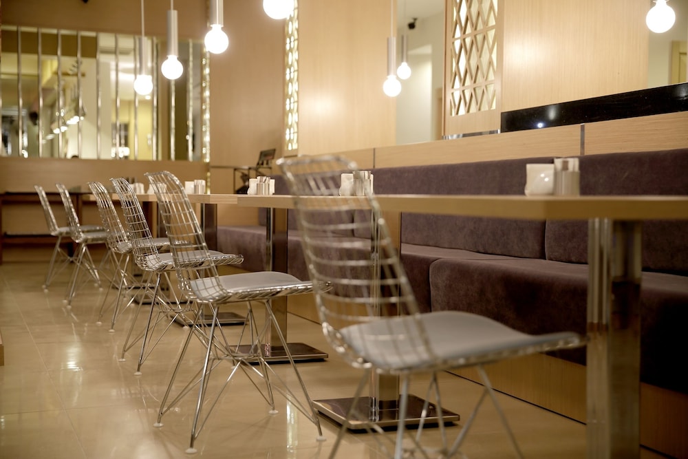 Aurasia Design Hotel 60/70
