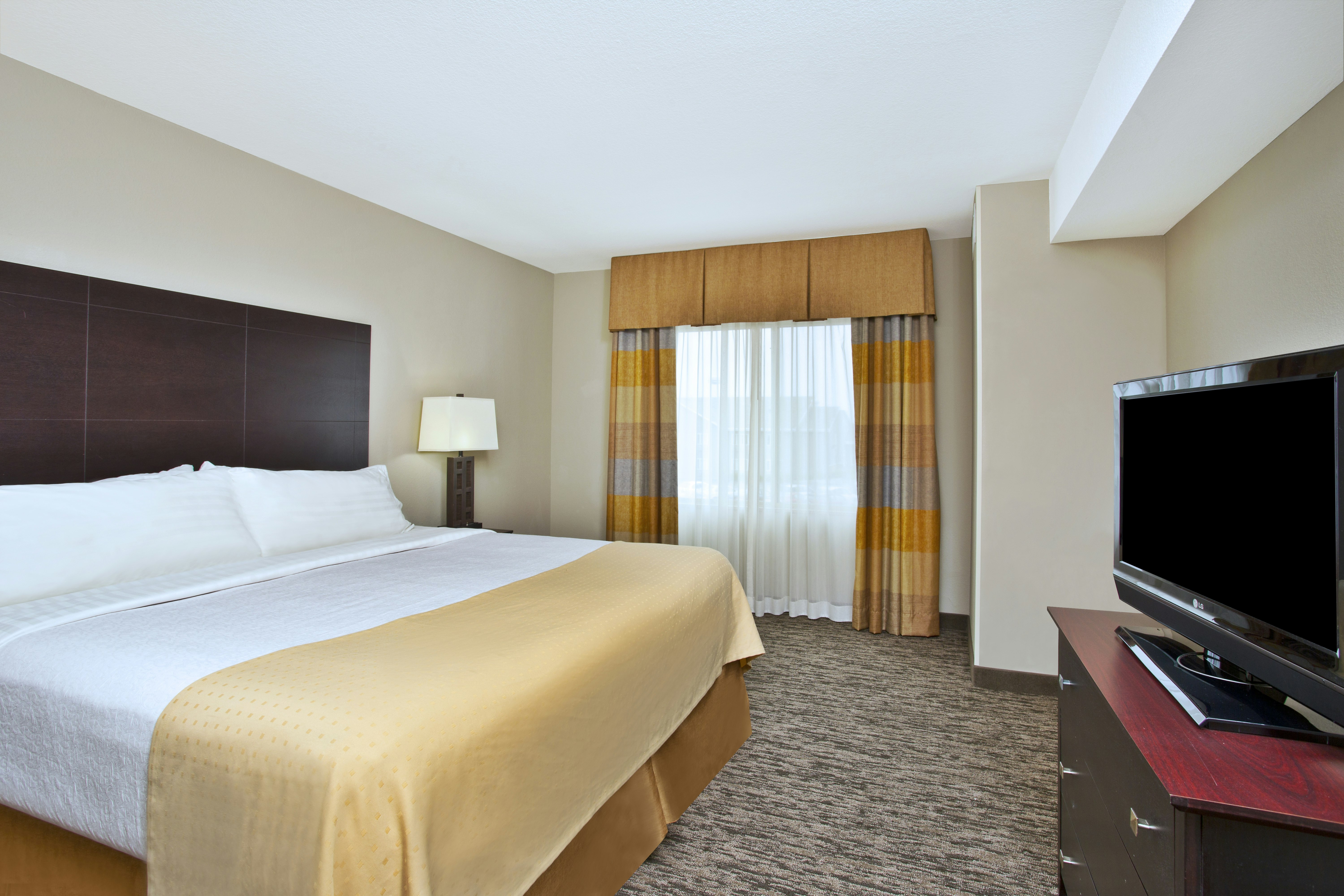 Deluxe, King Bed, Accessible