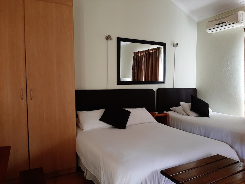 Zebra Guest House 6/41