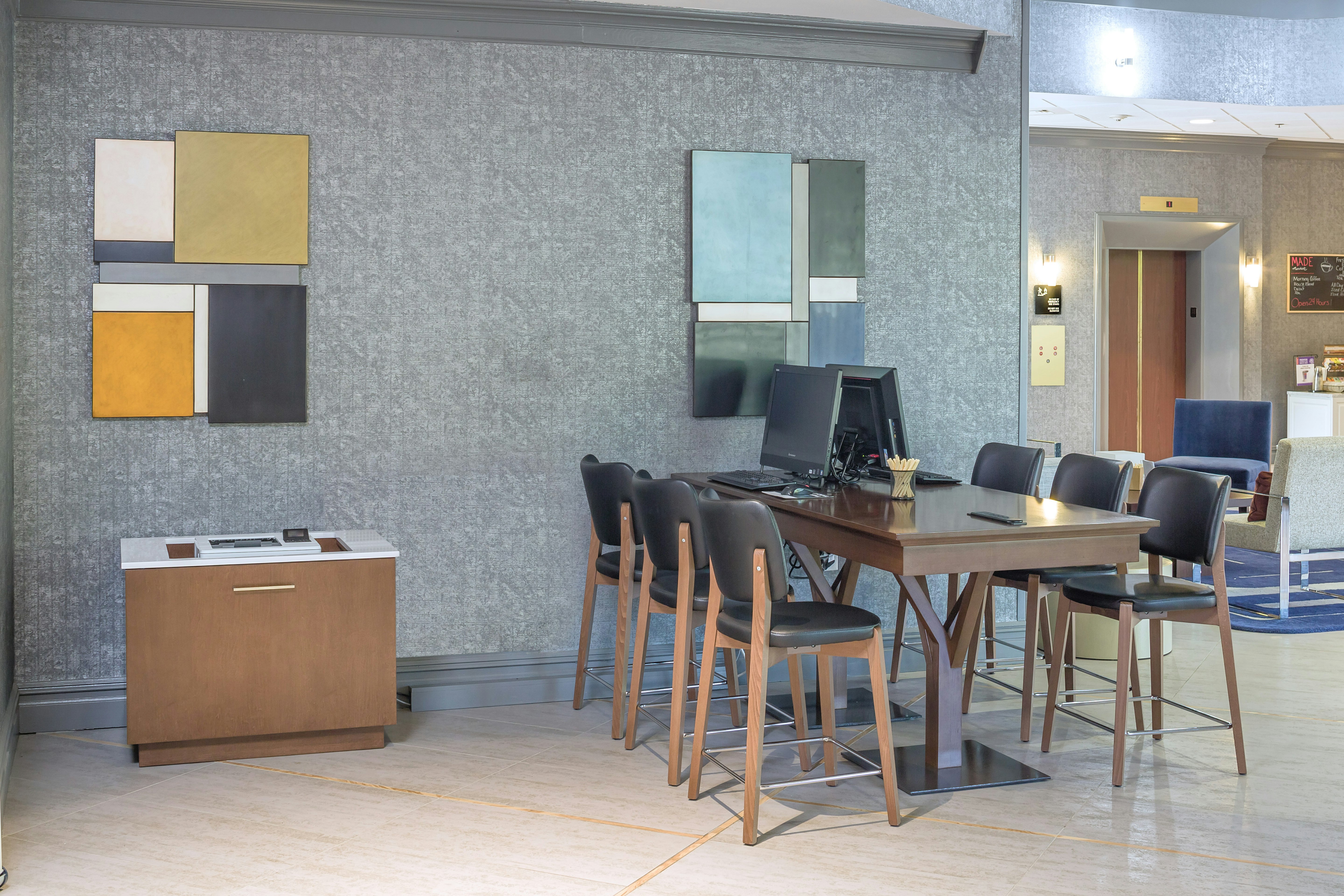 Doubletree By Hilton Boston-Rockland 26/28
