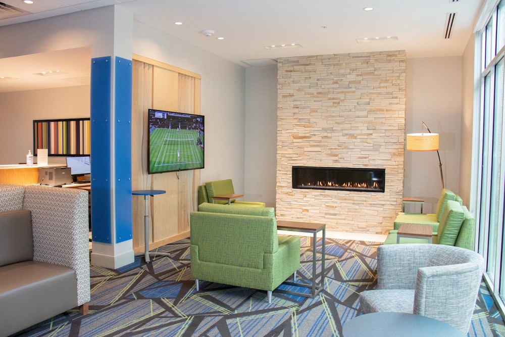Holiday Inn Express Suites Tuscaloosa East Cottondale 35/49