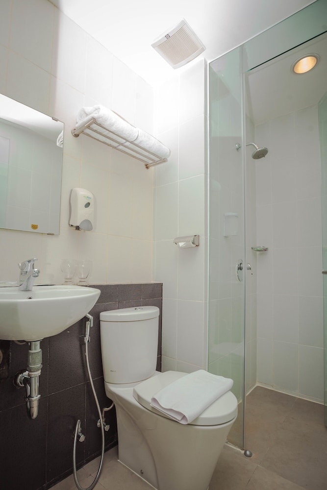 Whiz Prime Hotel Sudirman Makassar 8/35