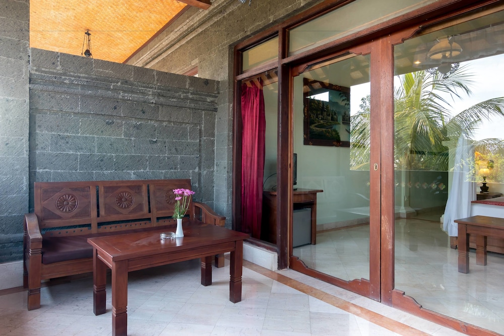 Outpost Ubud Coliving Suites (ex. Kertiyasa Bungalow) 25/45