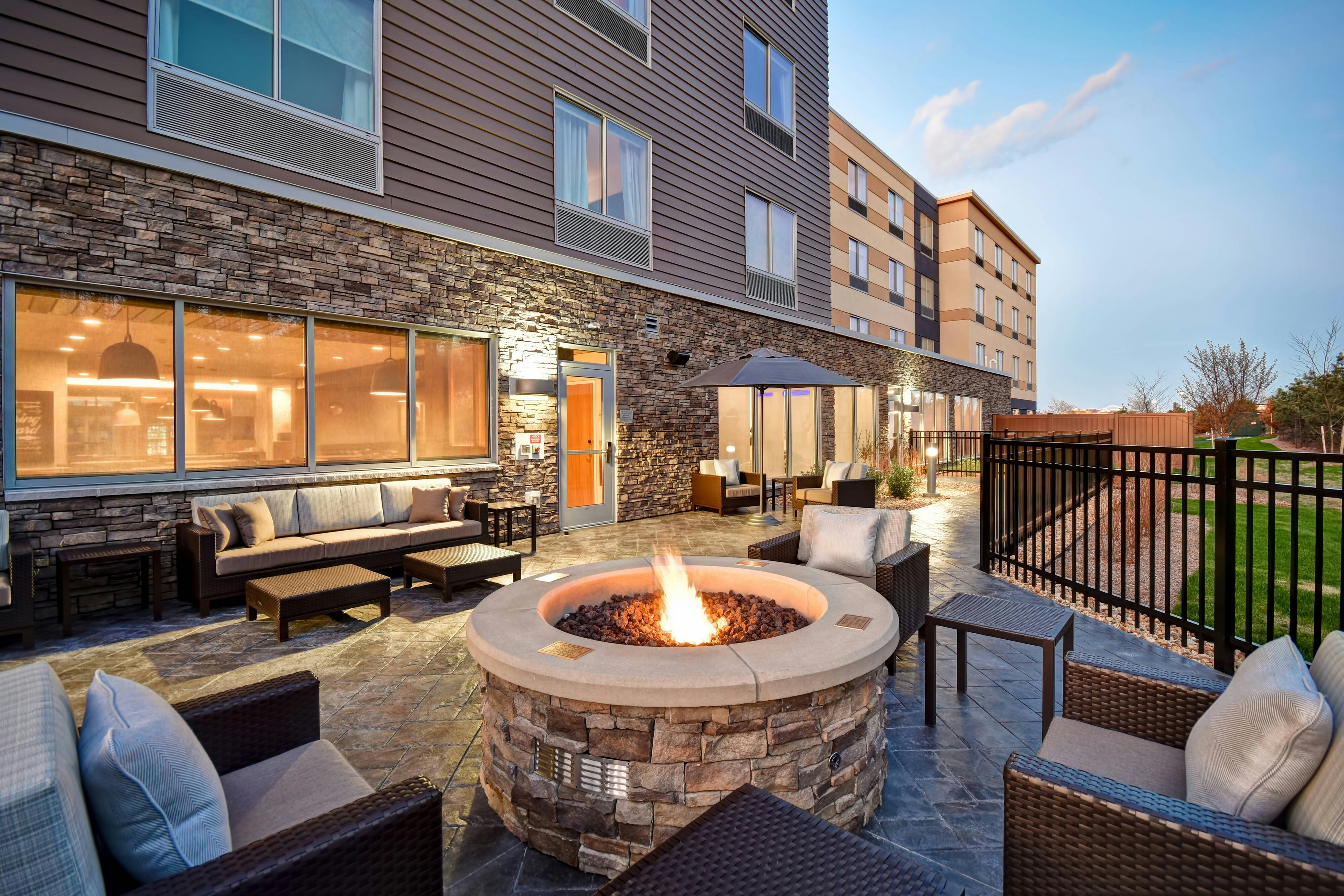 Fairfield Inn & Suites By Marriott Plymouth 38/54