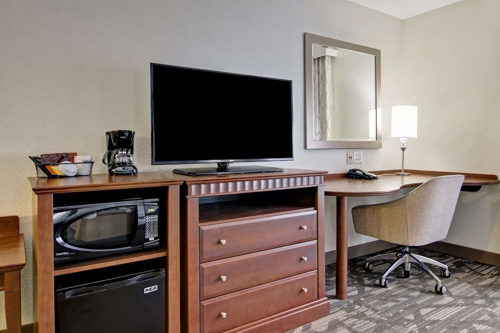 Hampton Inn & Suites by Hilton Saint John 50/57