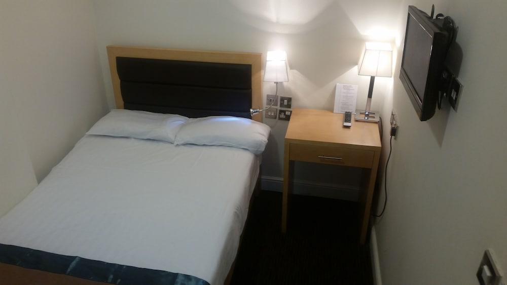 Cromwell International Hotel 14/34