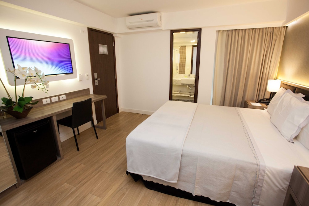 Royal Regency Palace Hotel 32/64