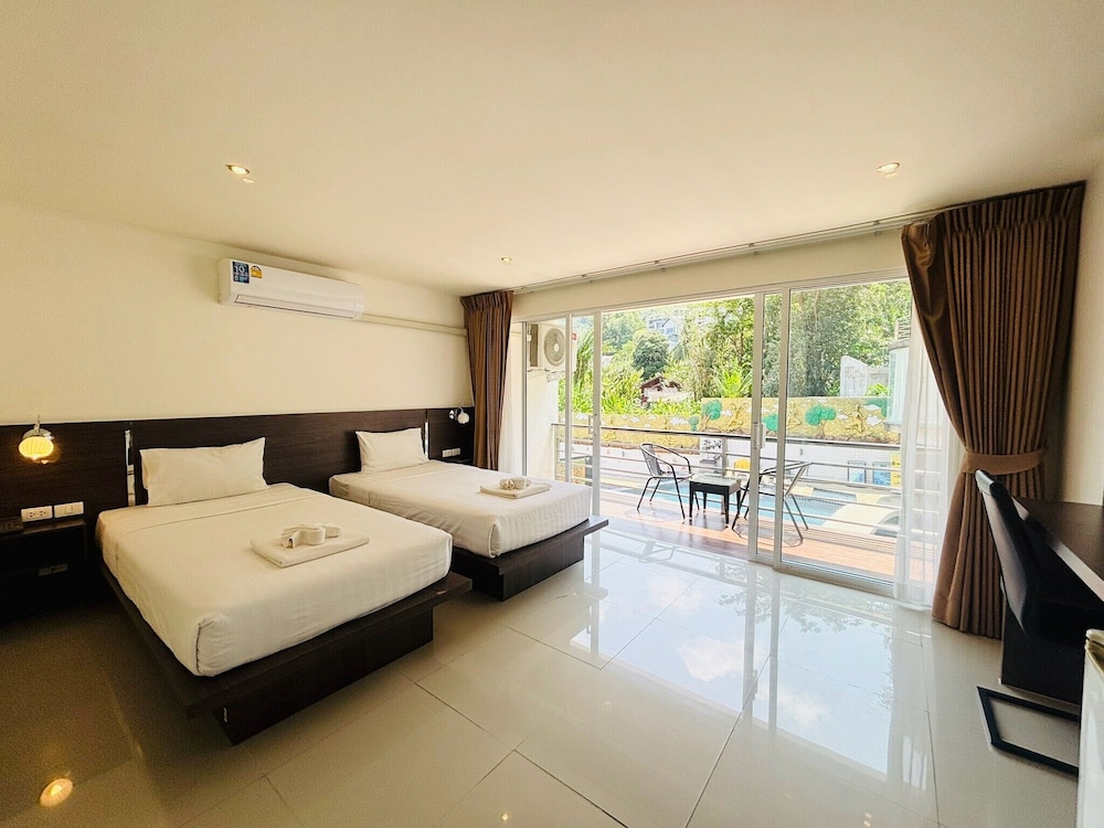 Basic, Twin Beds, Oceanview Treasure Hotel & Residence 2/10
