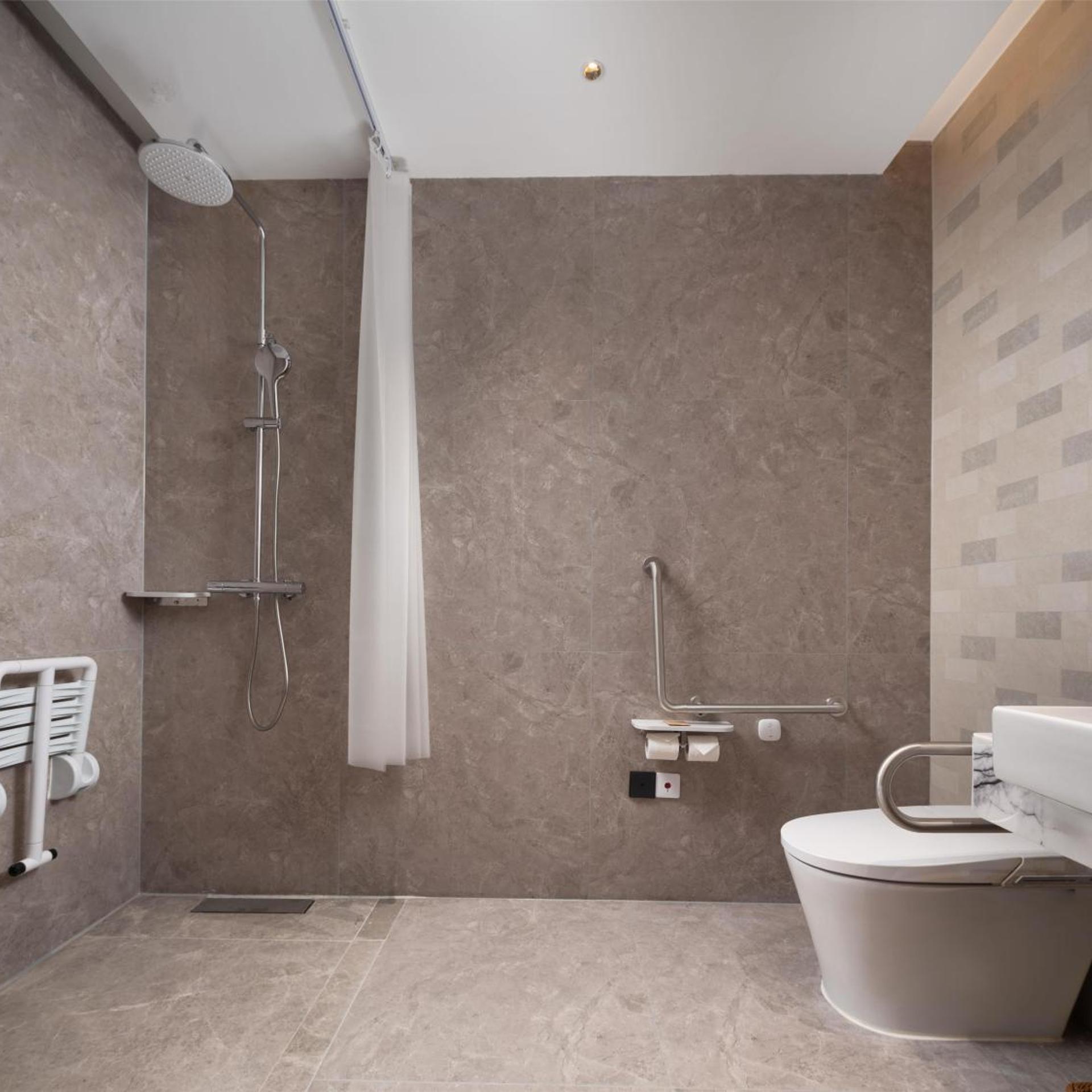 Hilton Garden Inn Jinghe County 46/52