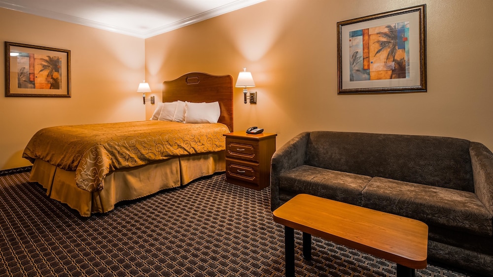 Motel6 South Gate, CA 41/56