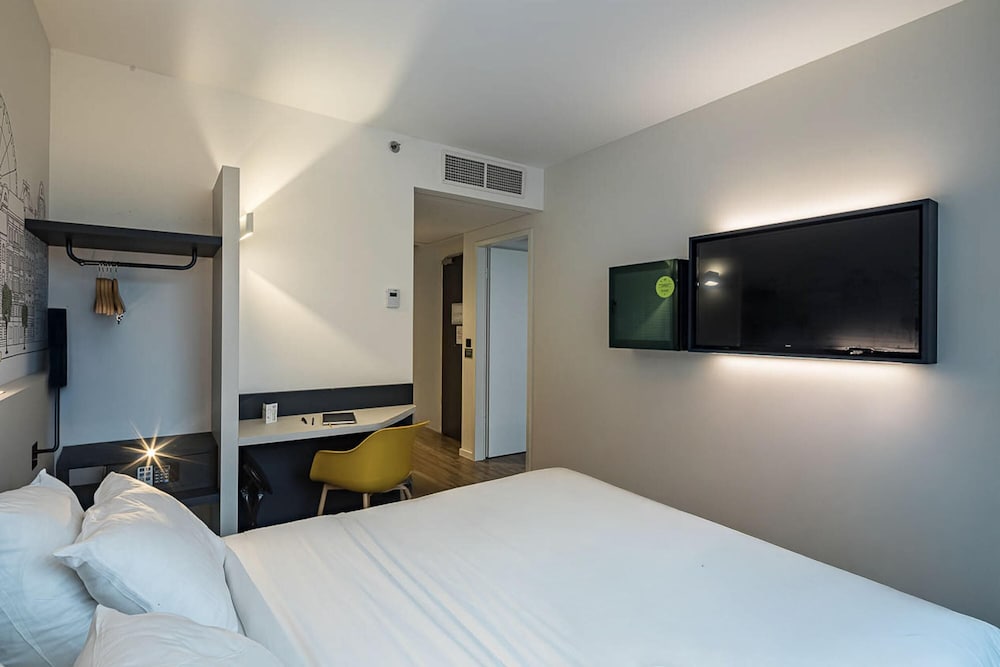 Superior, Quadruple, Queen and Twin Beds