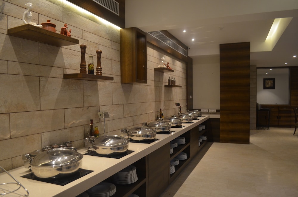 Lemon Tree Hotel Candolim Goa 25/25