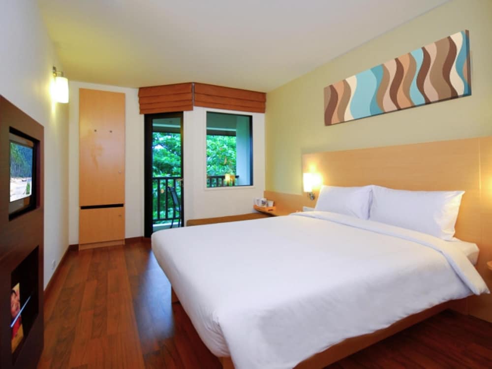 ibis Phuket Kata 9/49