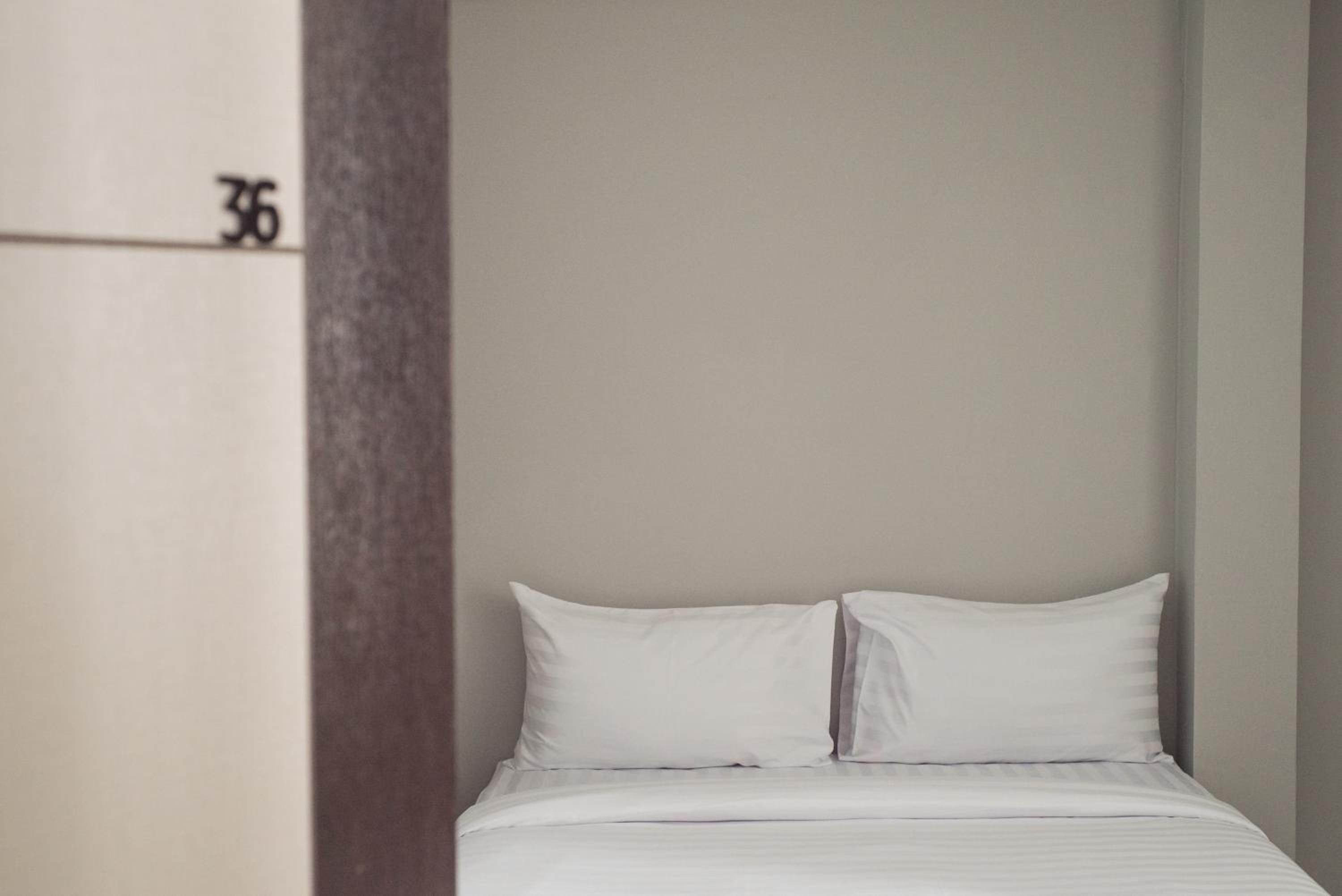 S44room 47/64