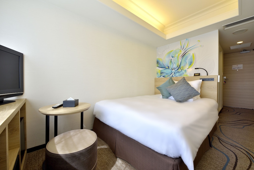 INFINISIS NAHA SHURIJO by Hewitt Resort 30/69