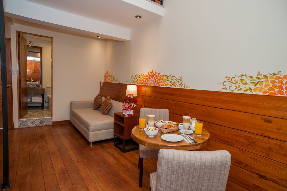 Casa Biru Hotel Boutique 39/68