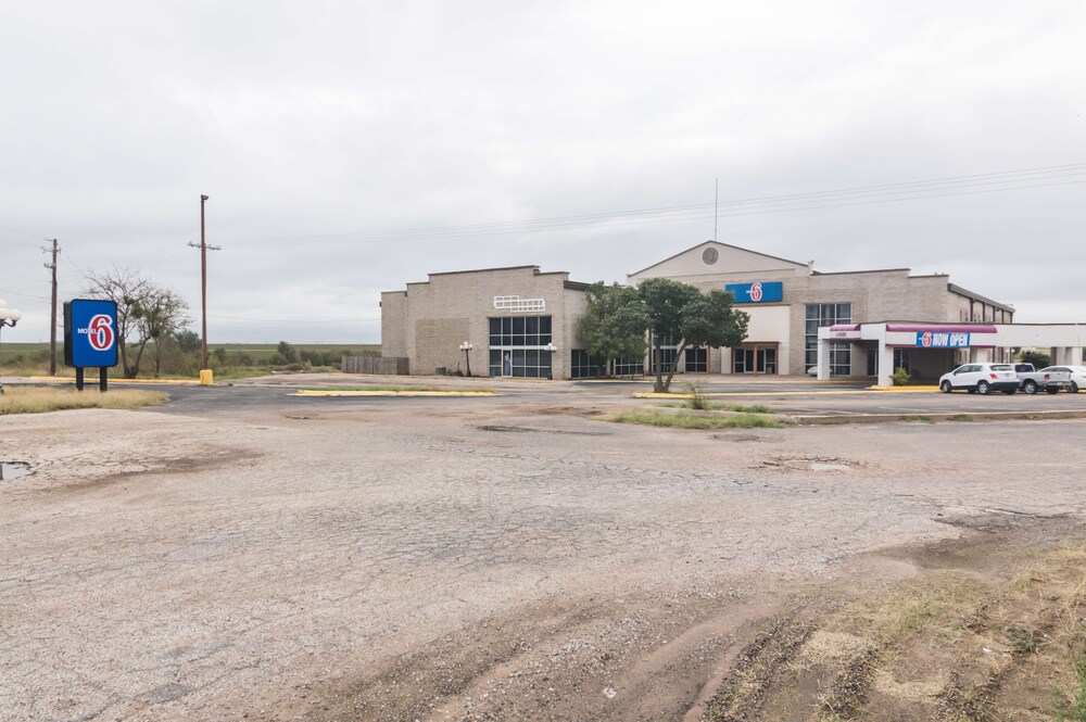 Motel6 Snyder, TX 46/59