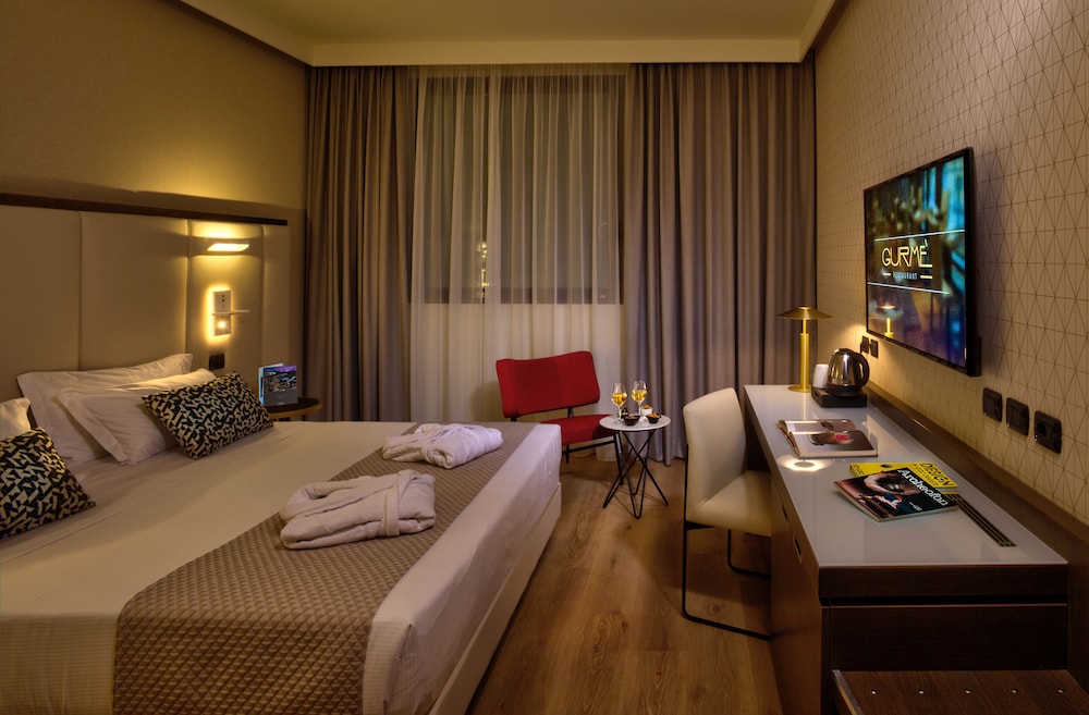 Savhotel Aemilia Bologna 14/68
