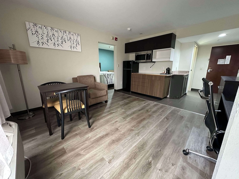 Sleep Inn & Suites Pineville - Alexandria 42/65