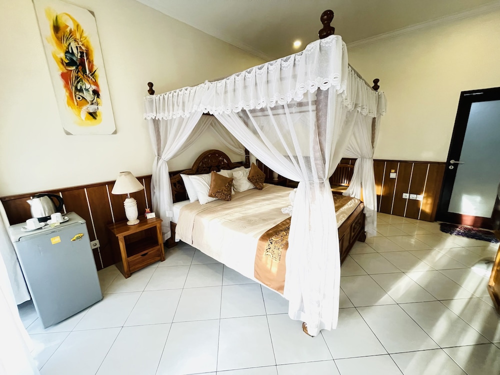 Mutiara Bali 9/50