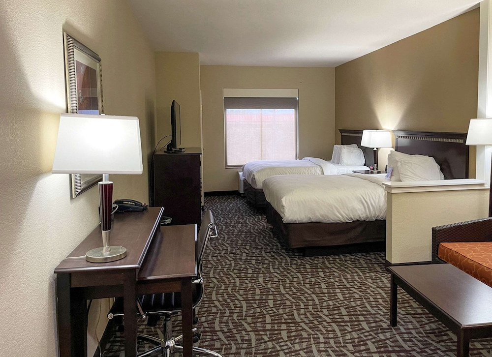 Comfort Suites Kings Bay Naval Base Area 12/40