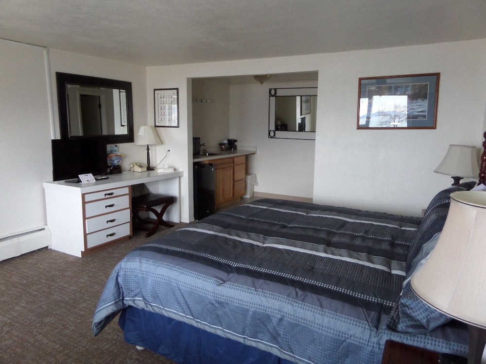 Americas Best Value Port Polson Inn 29/67