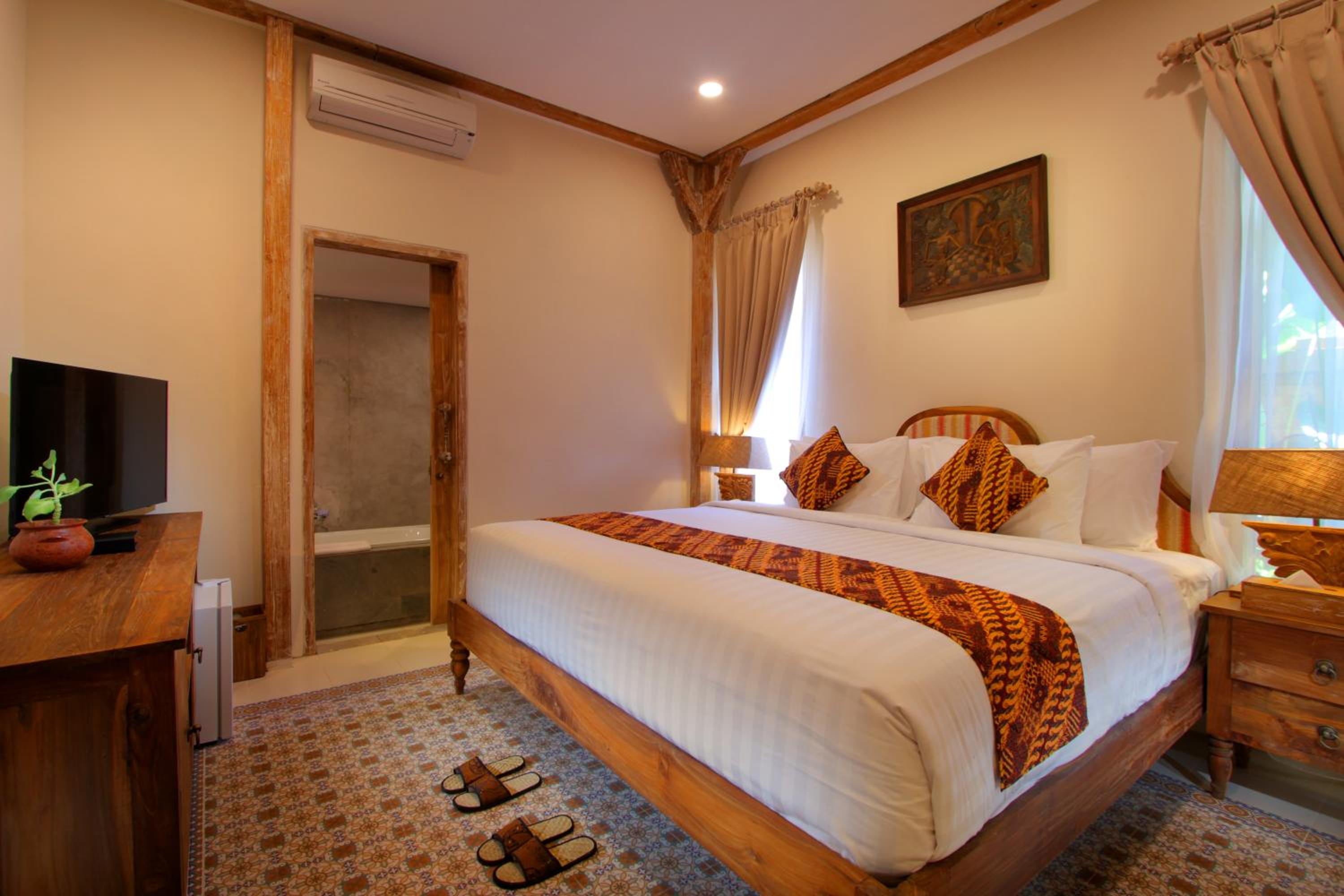 2 Bedrooms, Joglo, Villa, 2 King Beds, Private Pool 6/9