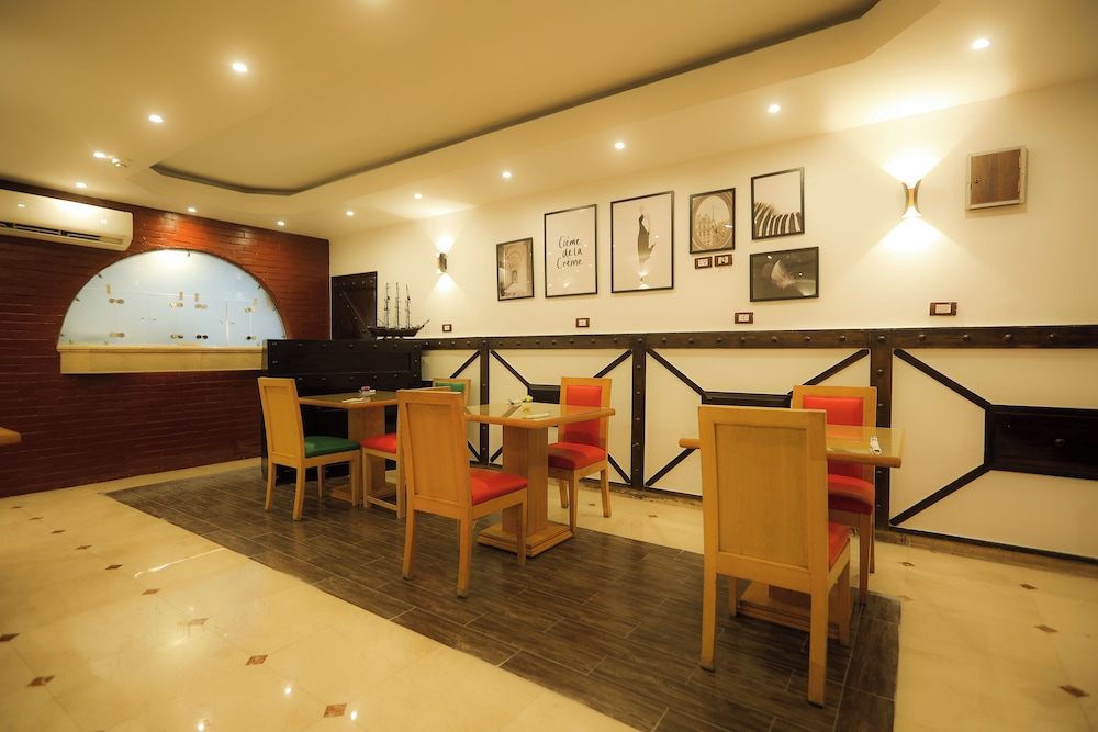 Aura Inn Hotel Cairo 45/62