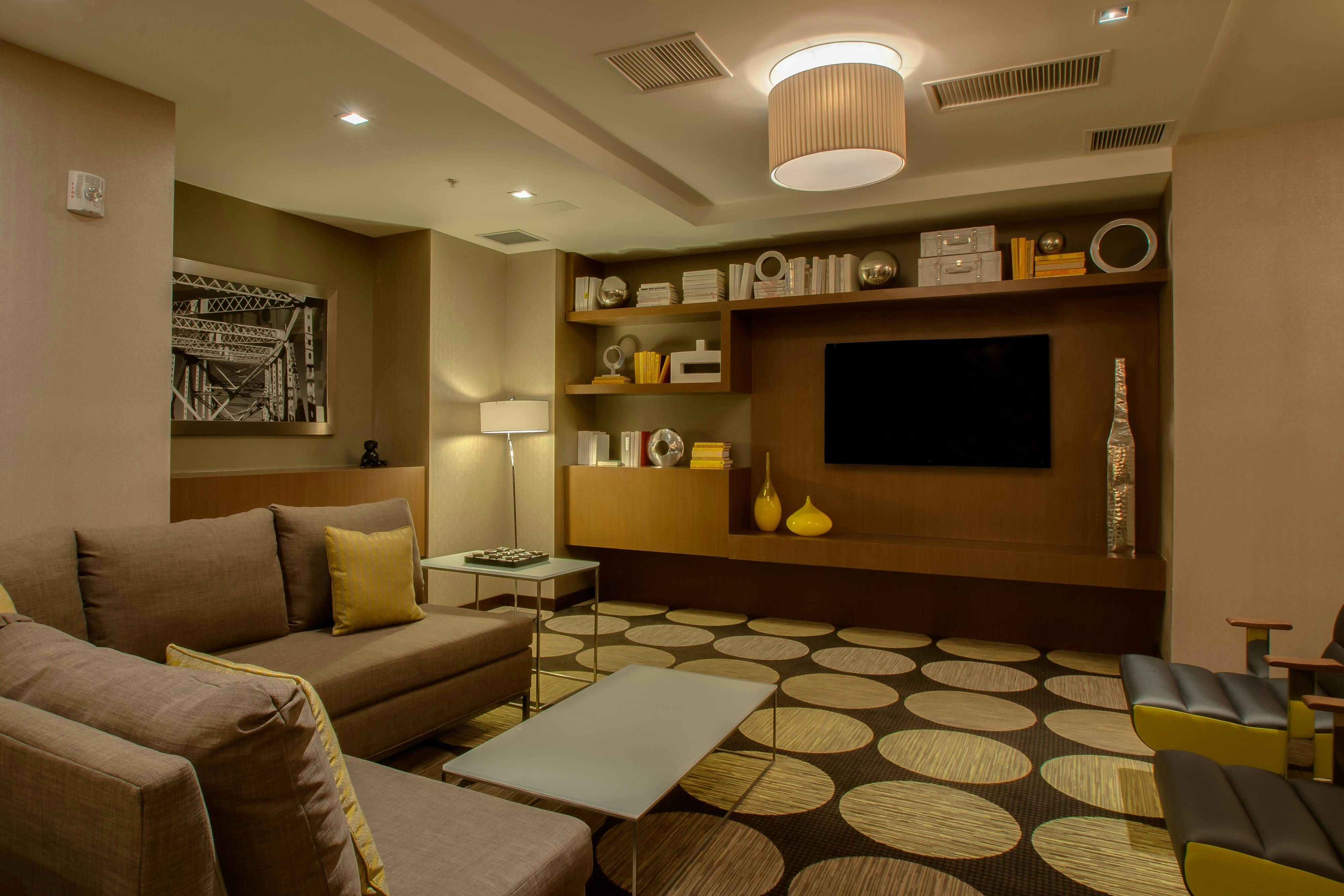 Residence Inn by Marriott New York Manhattan/ Midtown Eastside 2/3