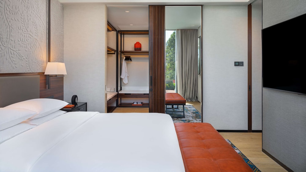 Hyatt Regency Phnom Penh 13/72