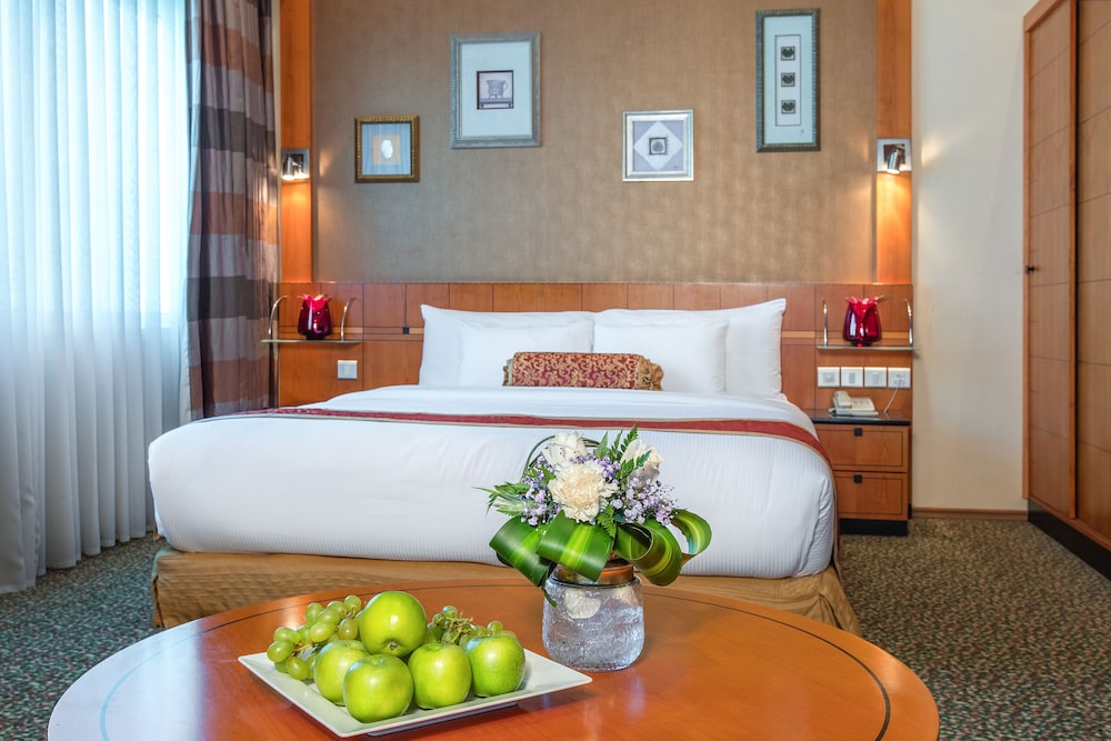 Gulf Court Hotel 17/50