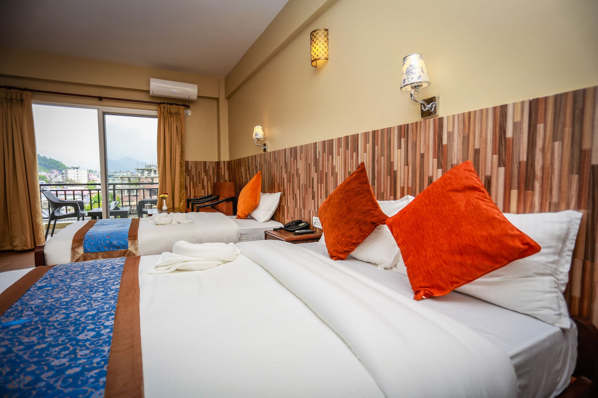 1 BEDROOM, CLUB, MOUNTAIN VIEW