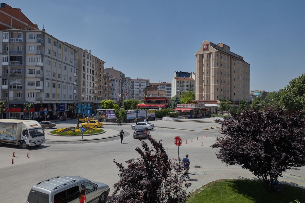 Arus Hotel 55/62