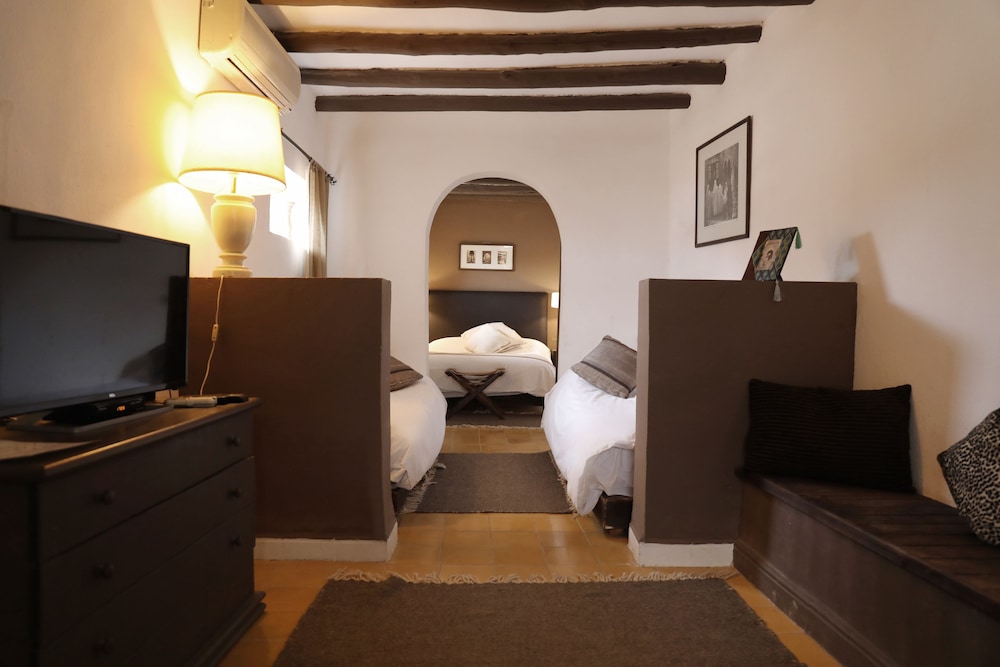 Le Petit Hotel du Flouka 15/50
