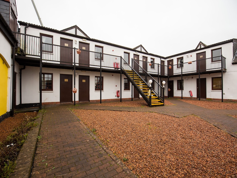Longforgan Coaching Inn 33/41
