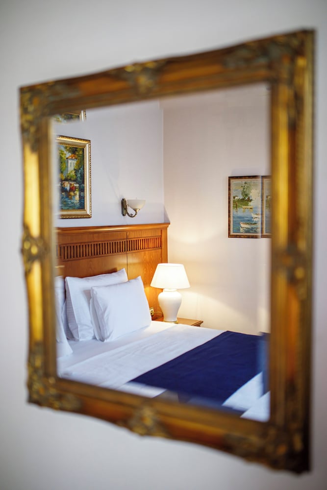 جناح بسرير كينج، Bosnali Hotel 4/5