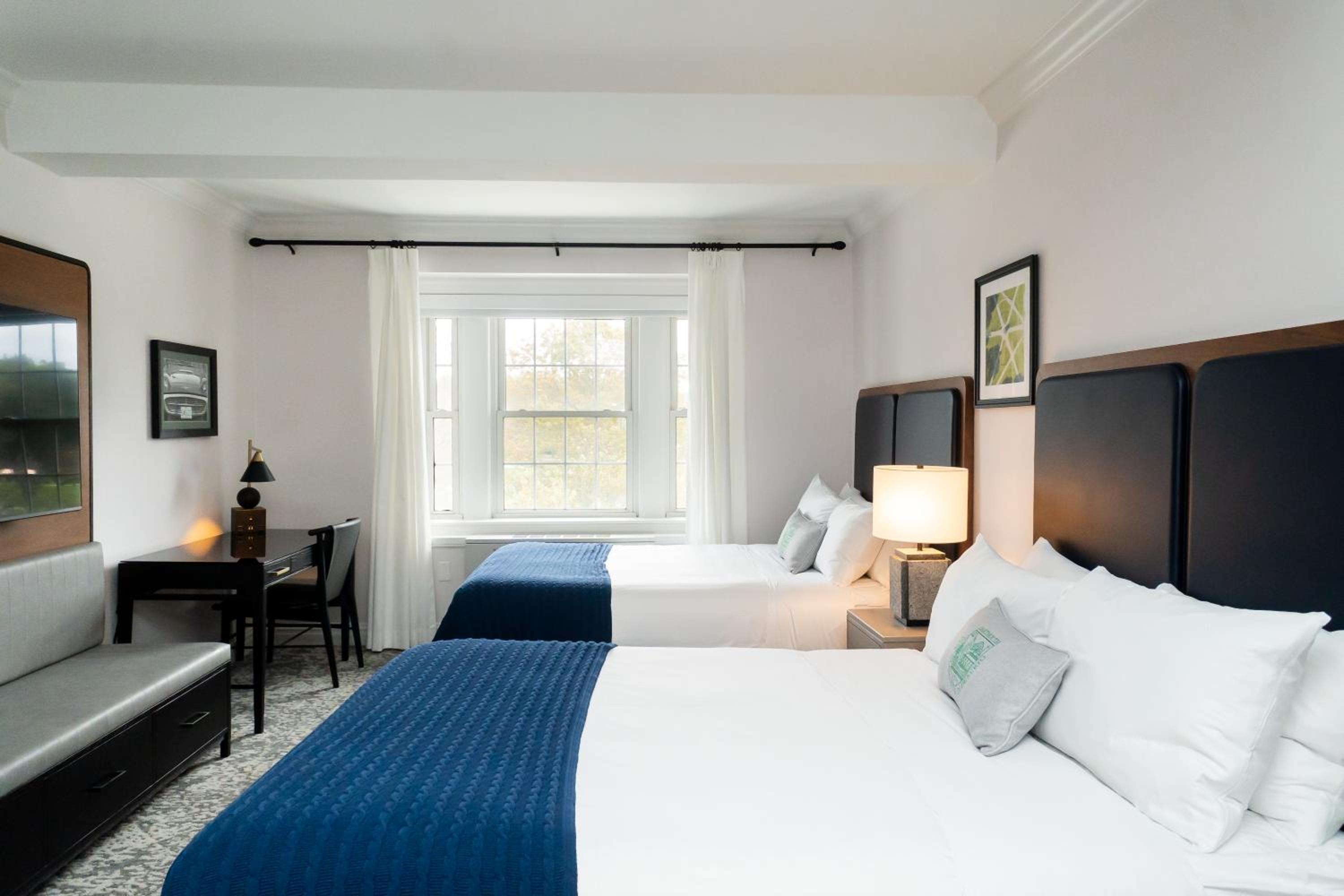 Classic, 2 Queen Beds, Campus View