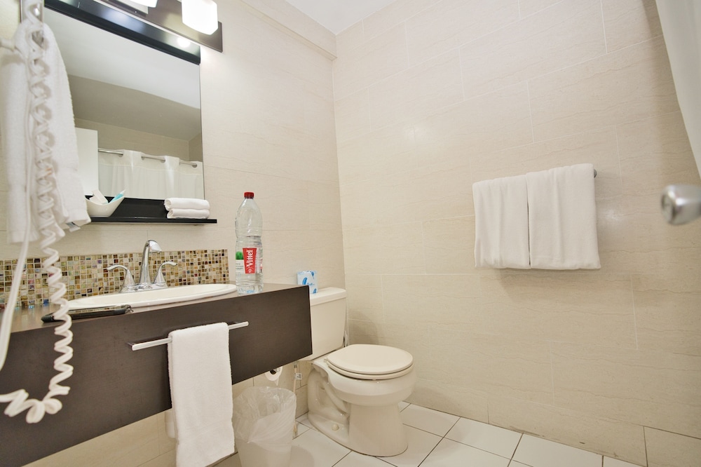 Horizon View Beach Hotel 41/46